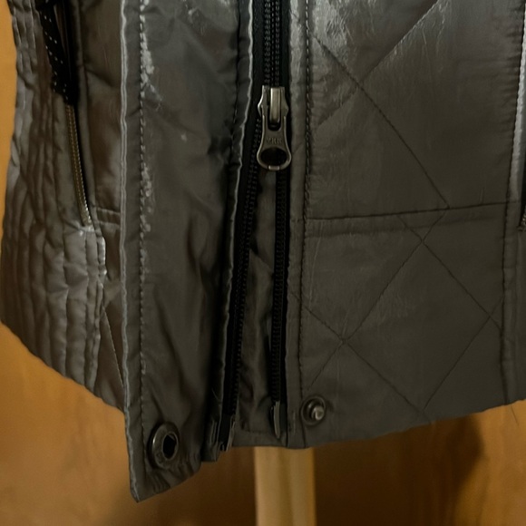 Harley-Davidson Women's Silver Quilted Vest - Picture 7 of 8